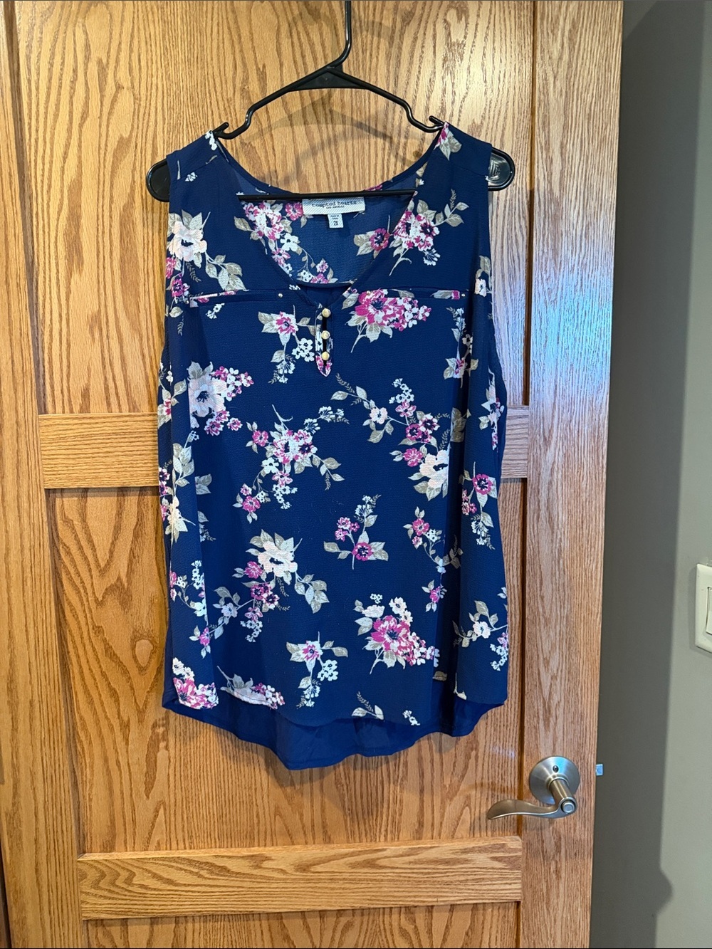 Tempted Hearts LA Navy Floral Sleeveless Blouse 2XL EUC